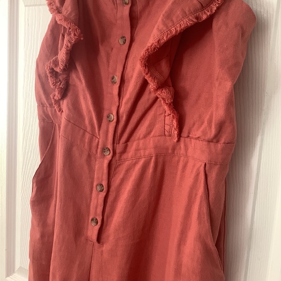 Cute Romper With Pockets and Ruffles - Picture 2 of 10